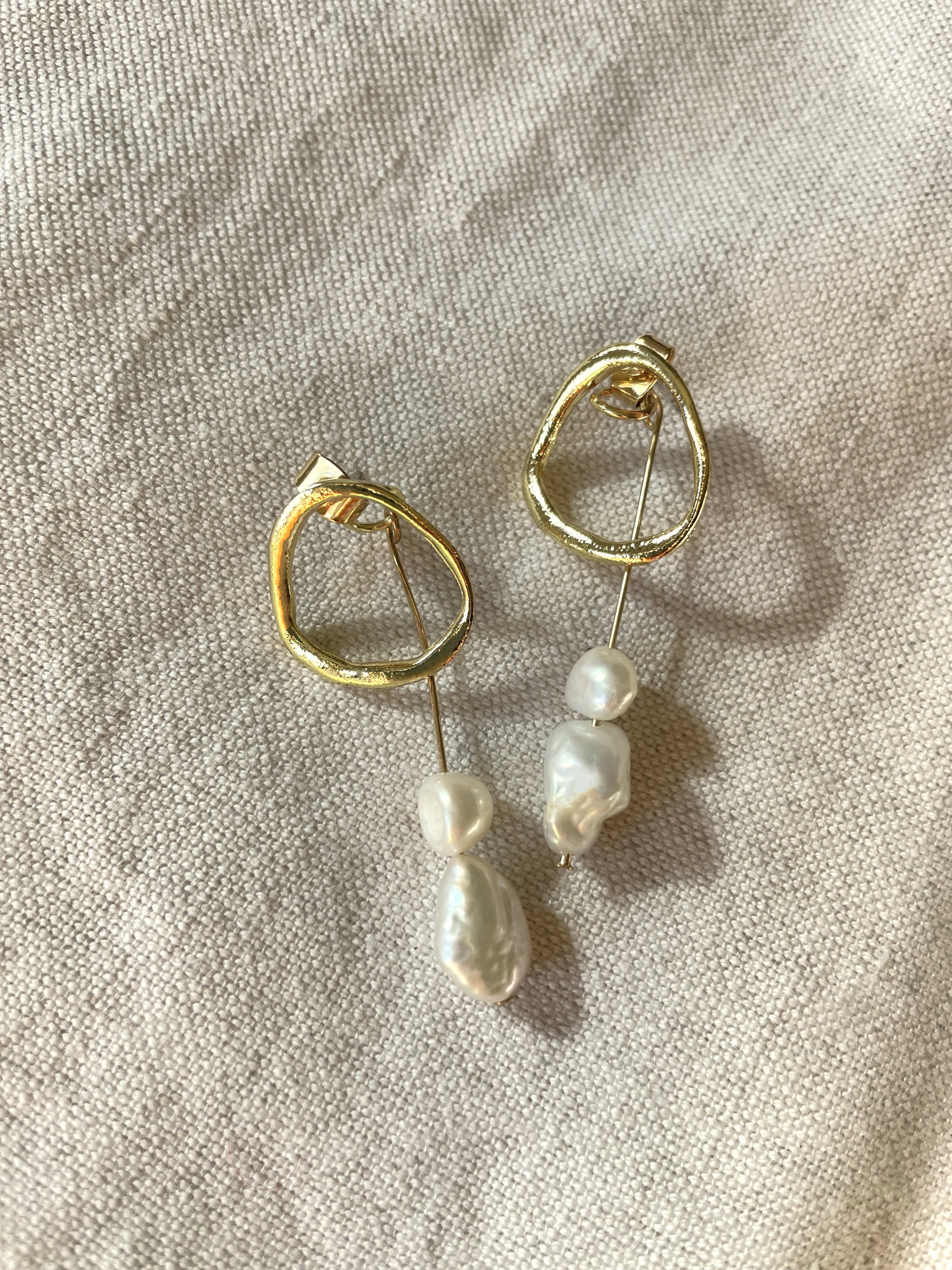 DETACHABLE PEARL DROPS