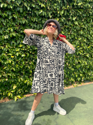 GRAPHIC PRINT ANNIE DRESS