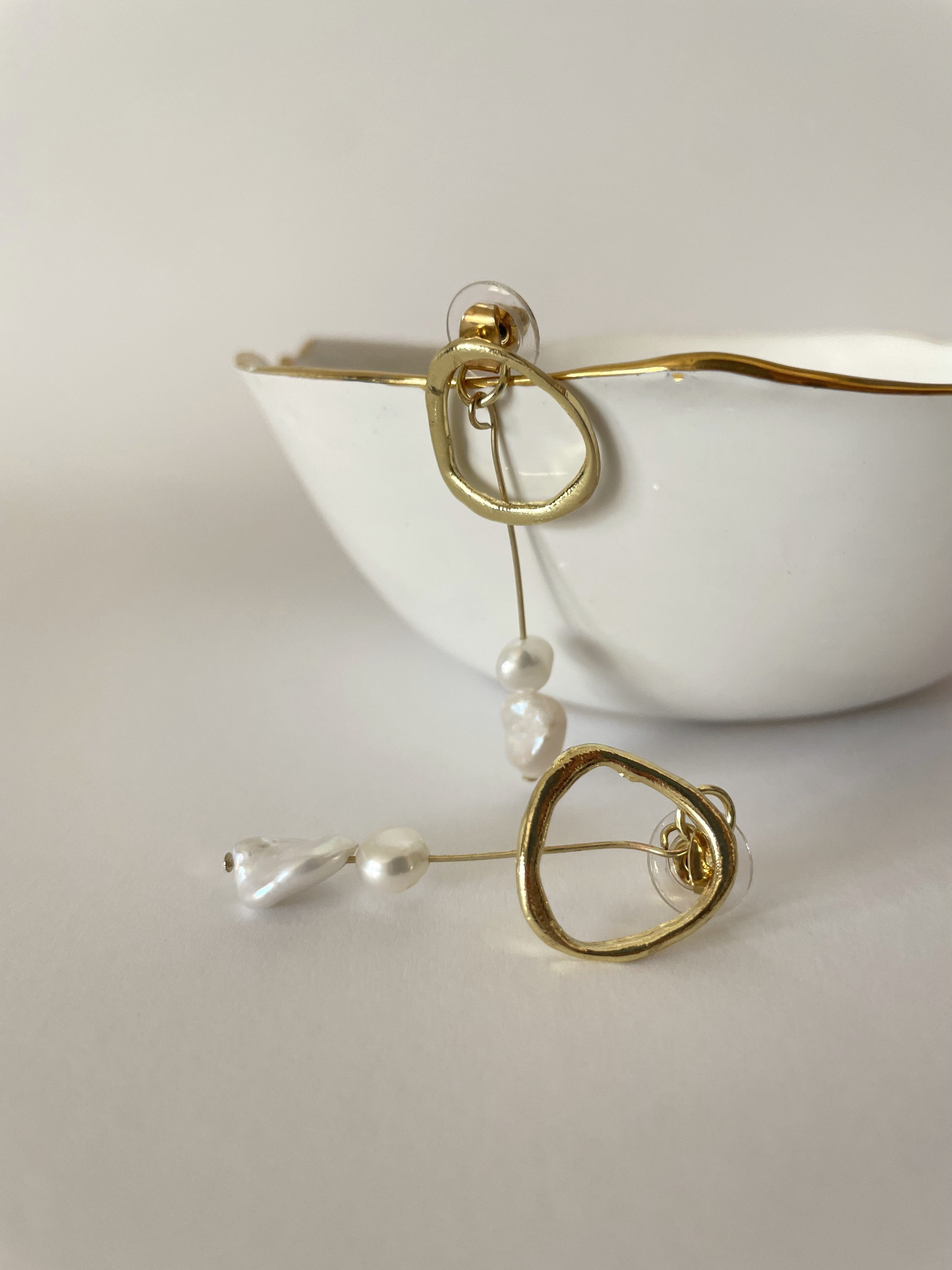 DETACHABLE PEARL DROPS
