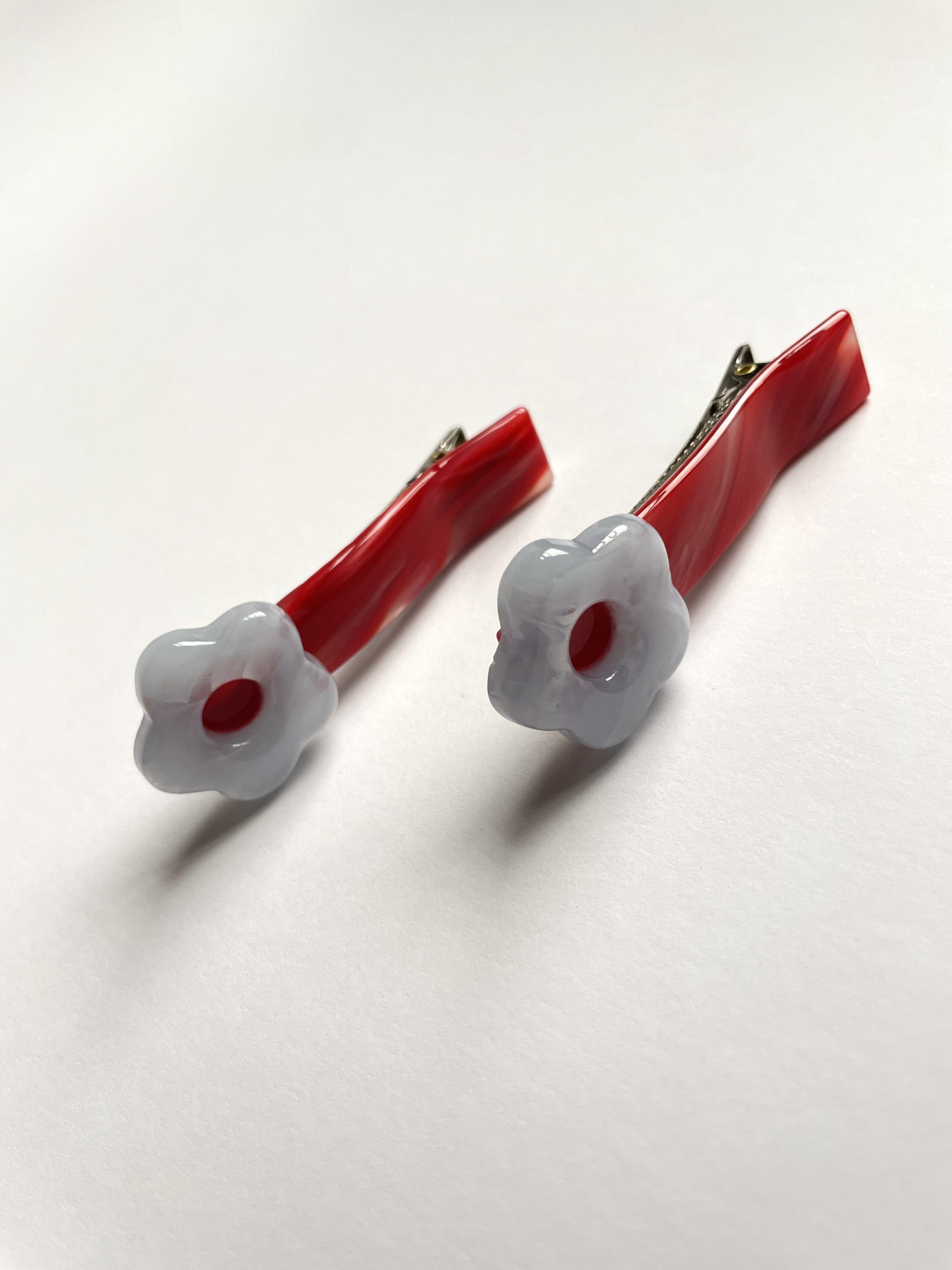 LEYLA FLOWER CLIP SET - RED/BLUE