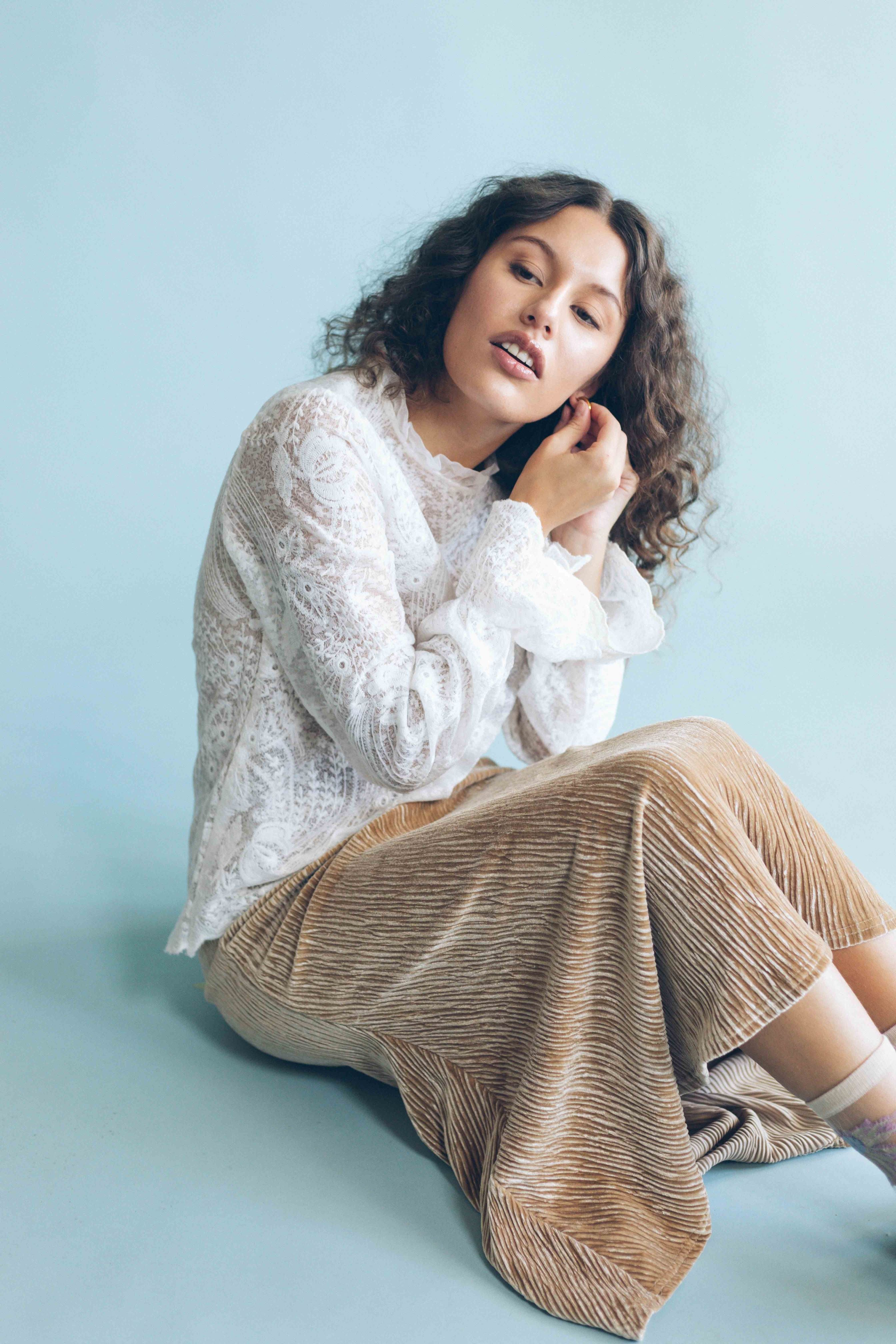 CRUSHED VELVET MAXI SKIRT - ALMOND