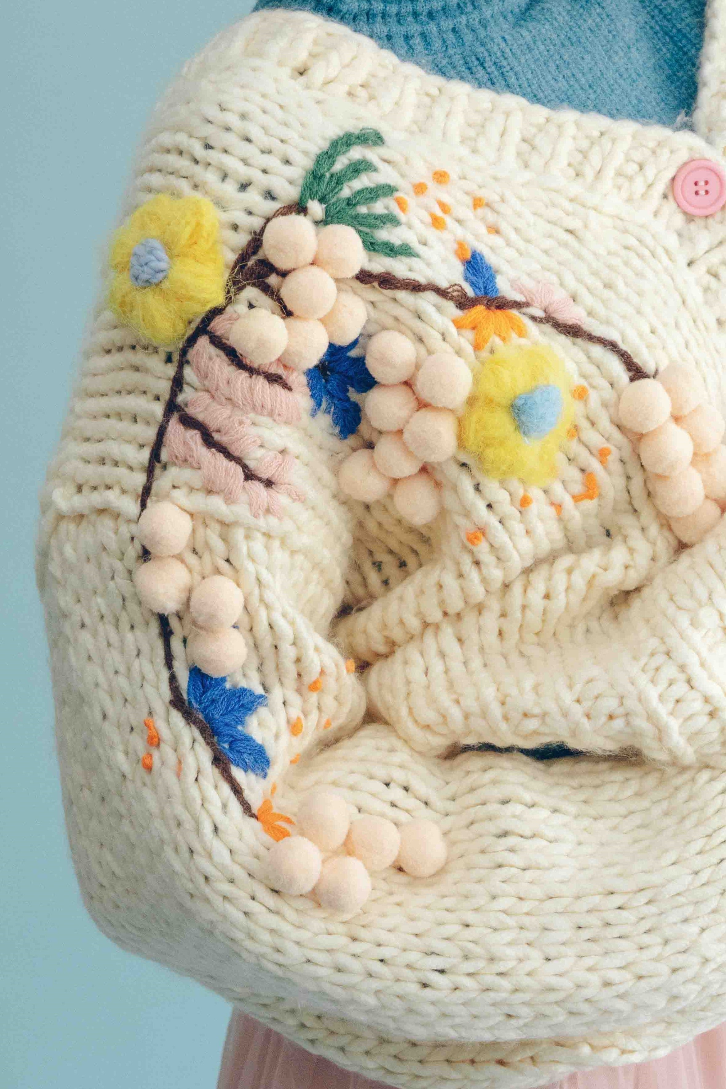 CHUNKY BLOSSOM CARDIGAN