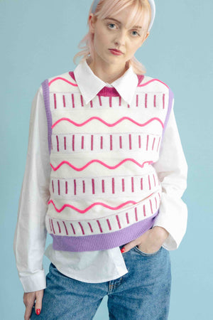 EMBROIDERED PULLOVER VEST - BERRY