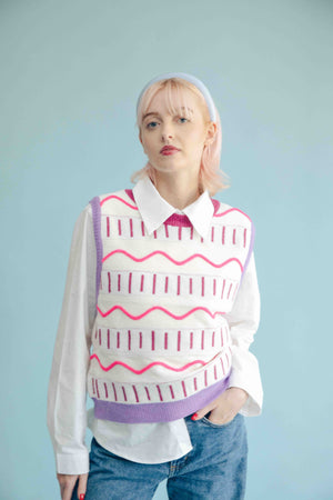 EMBROIDERED PULLOVER VEST - BERRY