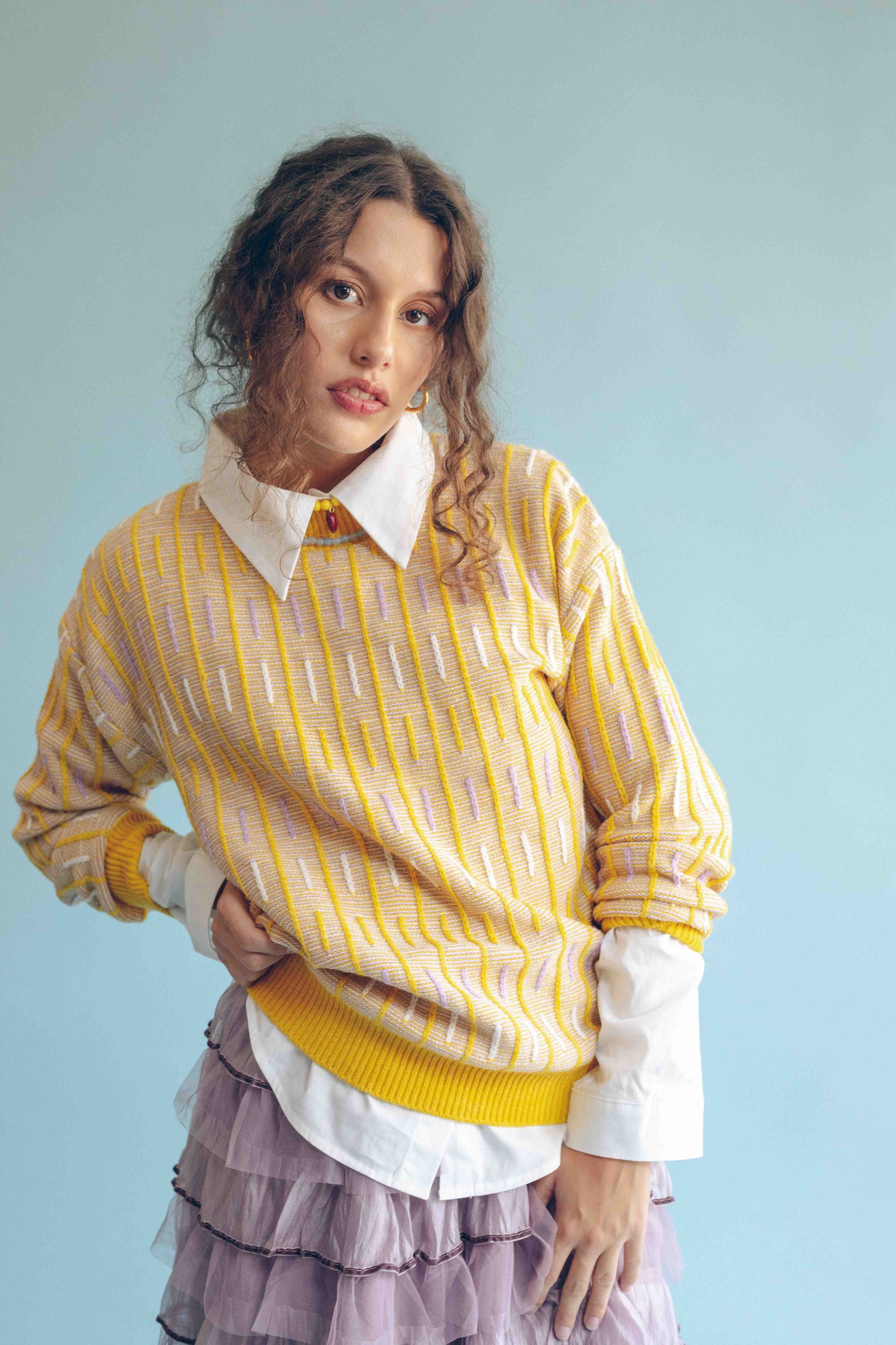 SCATTERED STRIPE PULLOVER - BUTTER