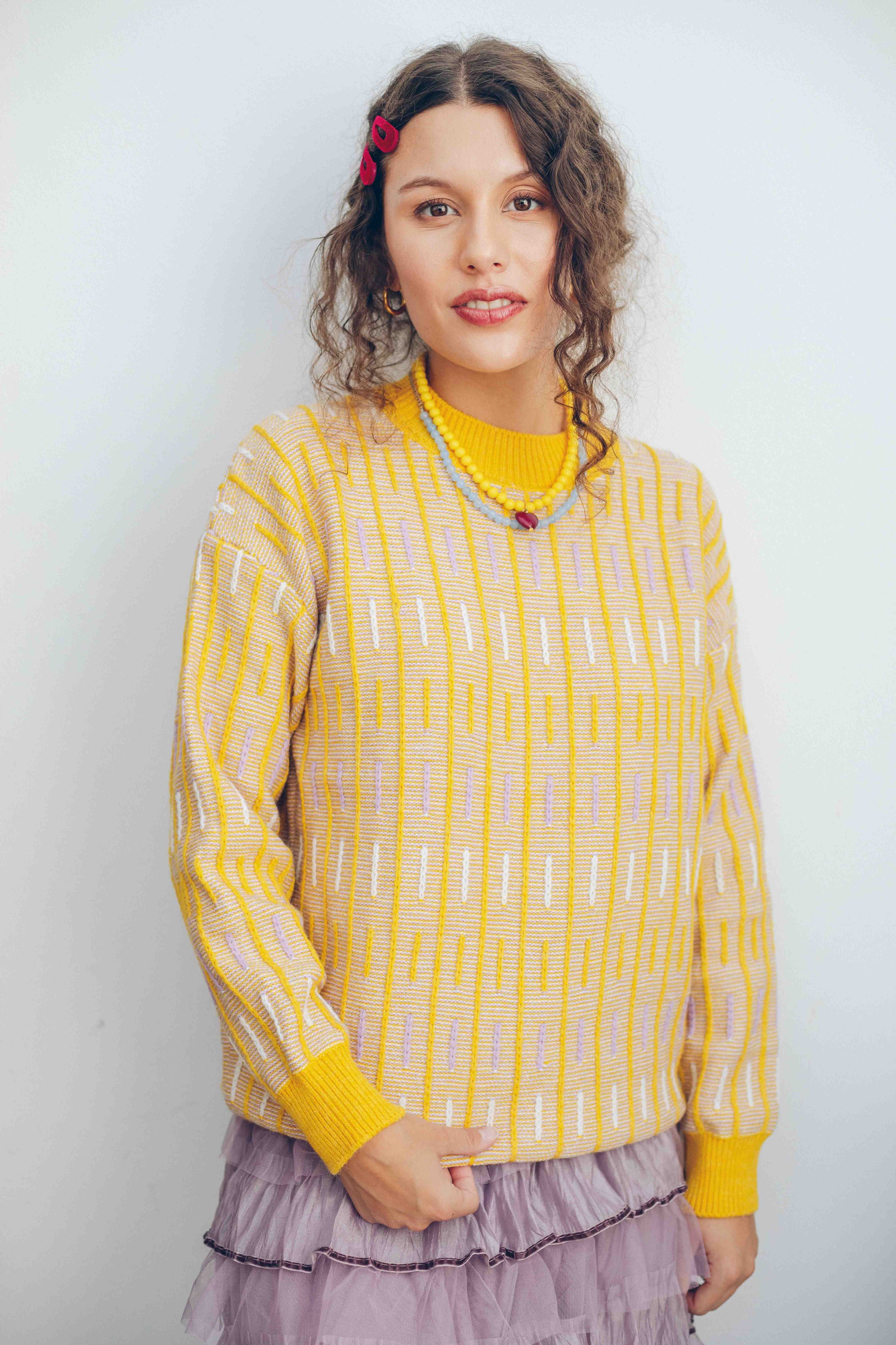 SCATTERED STRIPE PULLOVER - BUTTER