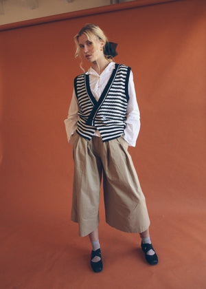 DOUBLE-BREASTED STRIPE KNIT VEST