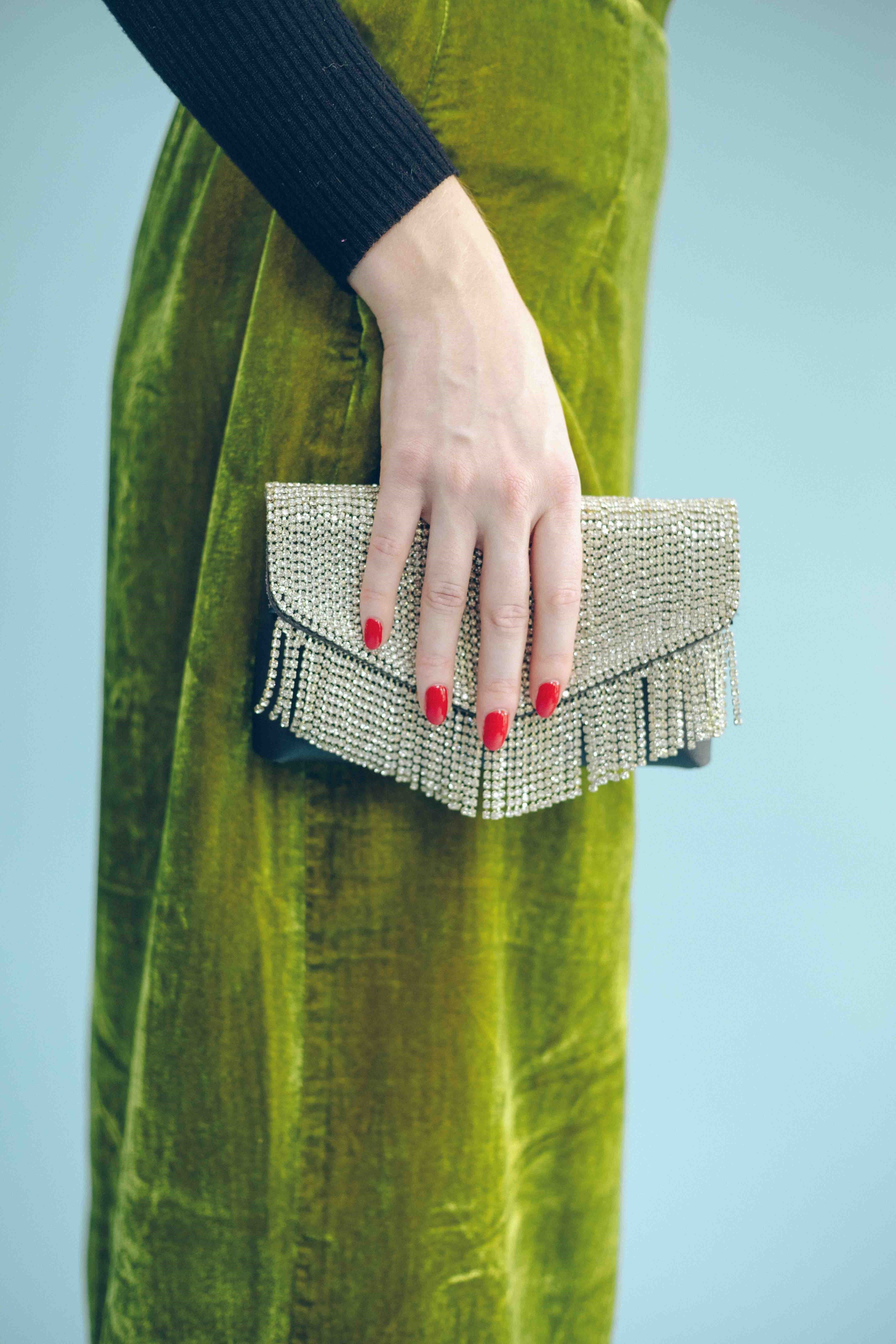 TASSELED RHINESTONE BELT BAG