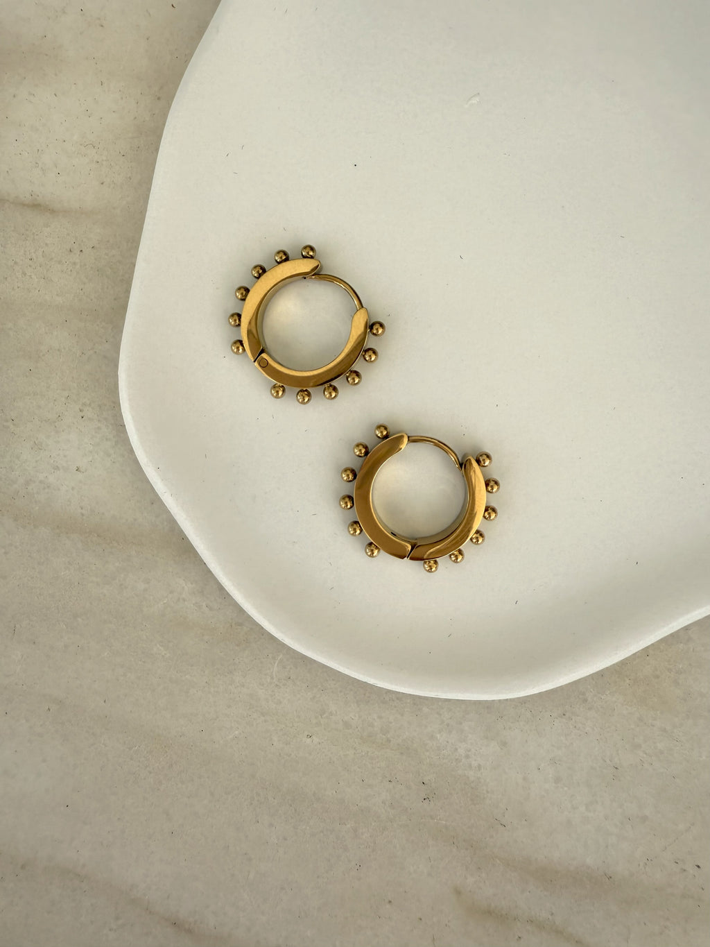 LEIGH CHUNKY HOOPS
