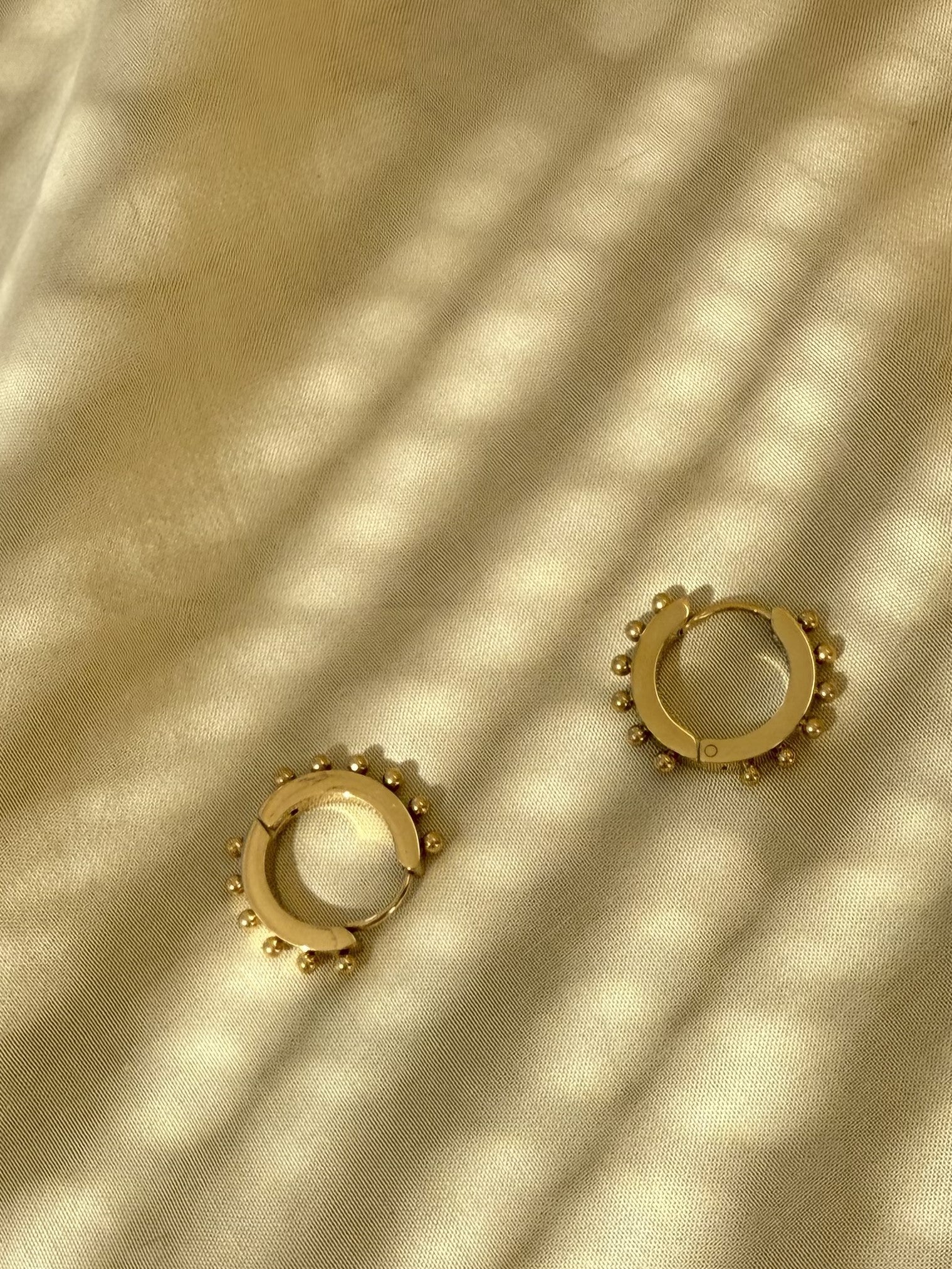 LEIGH CHUNKY HOOPS