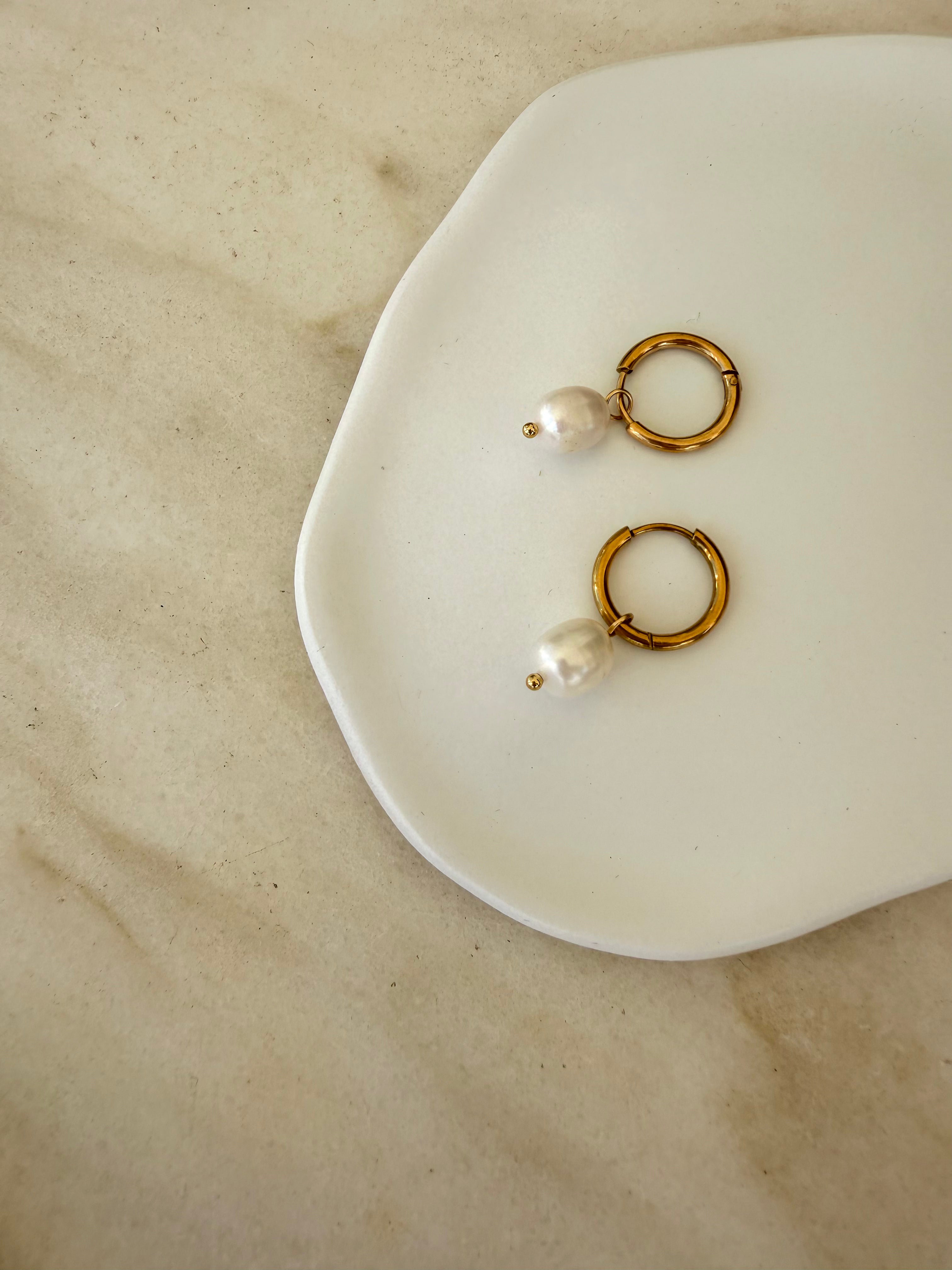 PEARL GOLD-PLATED SLEEPER HOOPS