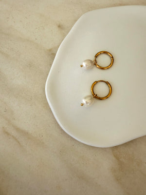 PEARL GOLD-PLATED SLEEPER HOOPS