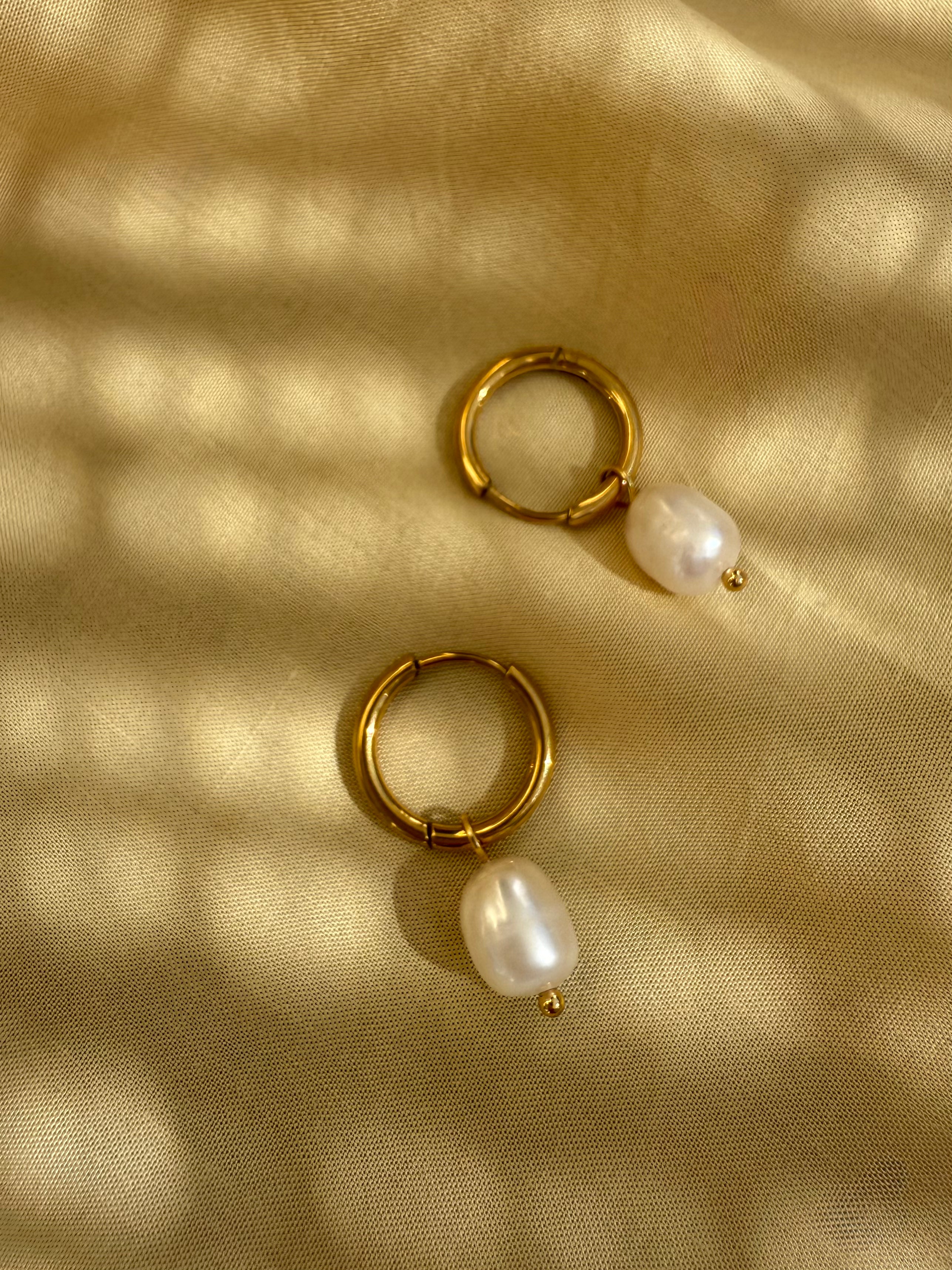 PEARL GOLD-PLATED SLEEPER HOOPS