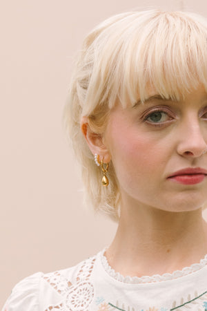 GOLD-PLATED TEARDROP HOOPS