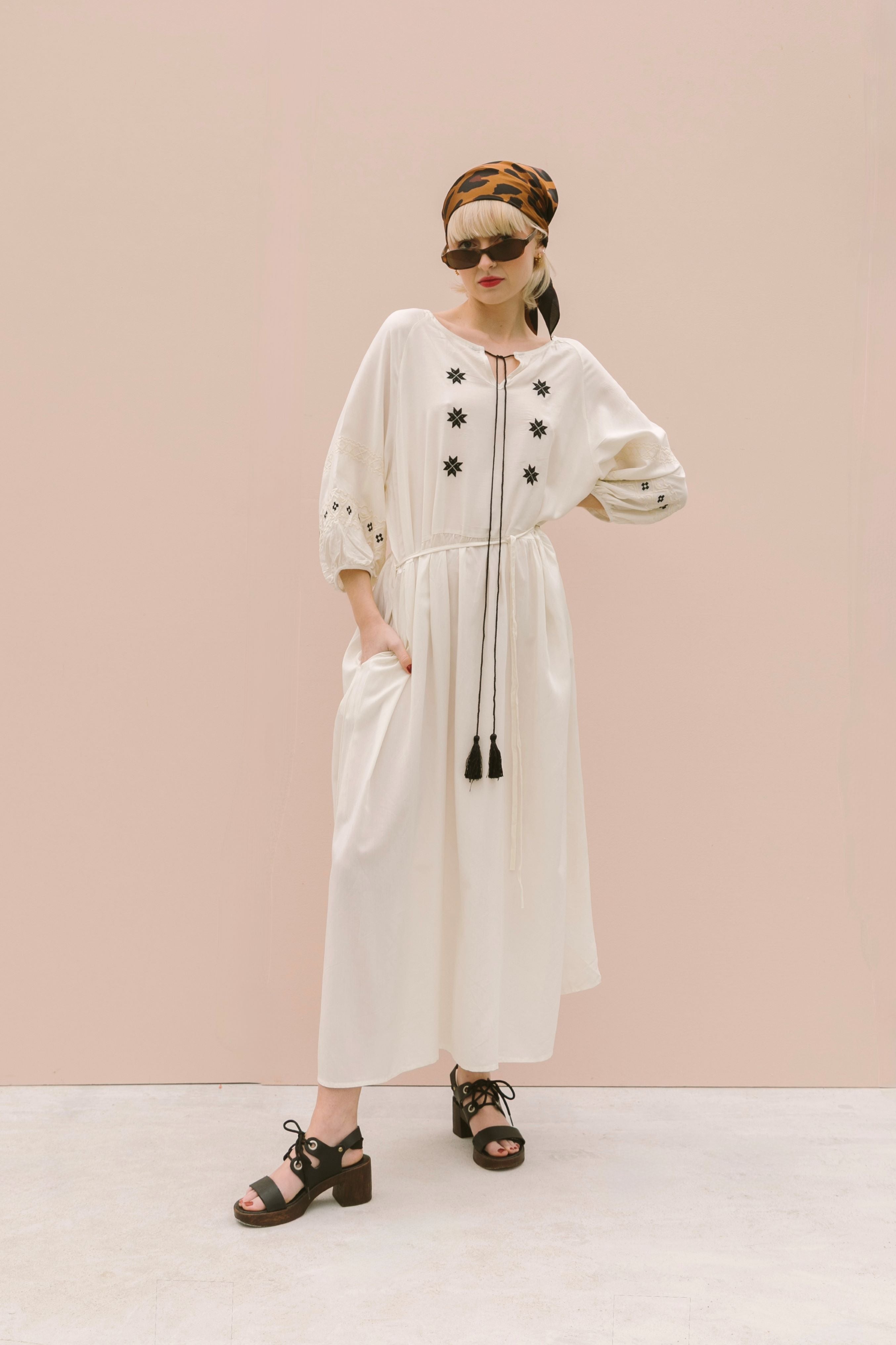 EMBROIDERED VISCOSE MIDI DRESS