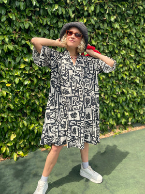 GRAPHIC PRINT ANNIE DRESS