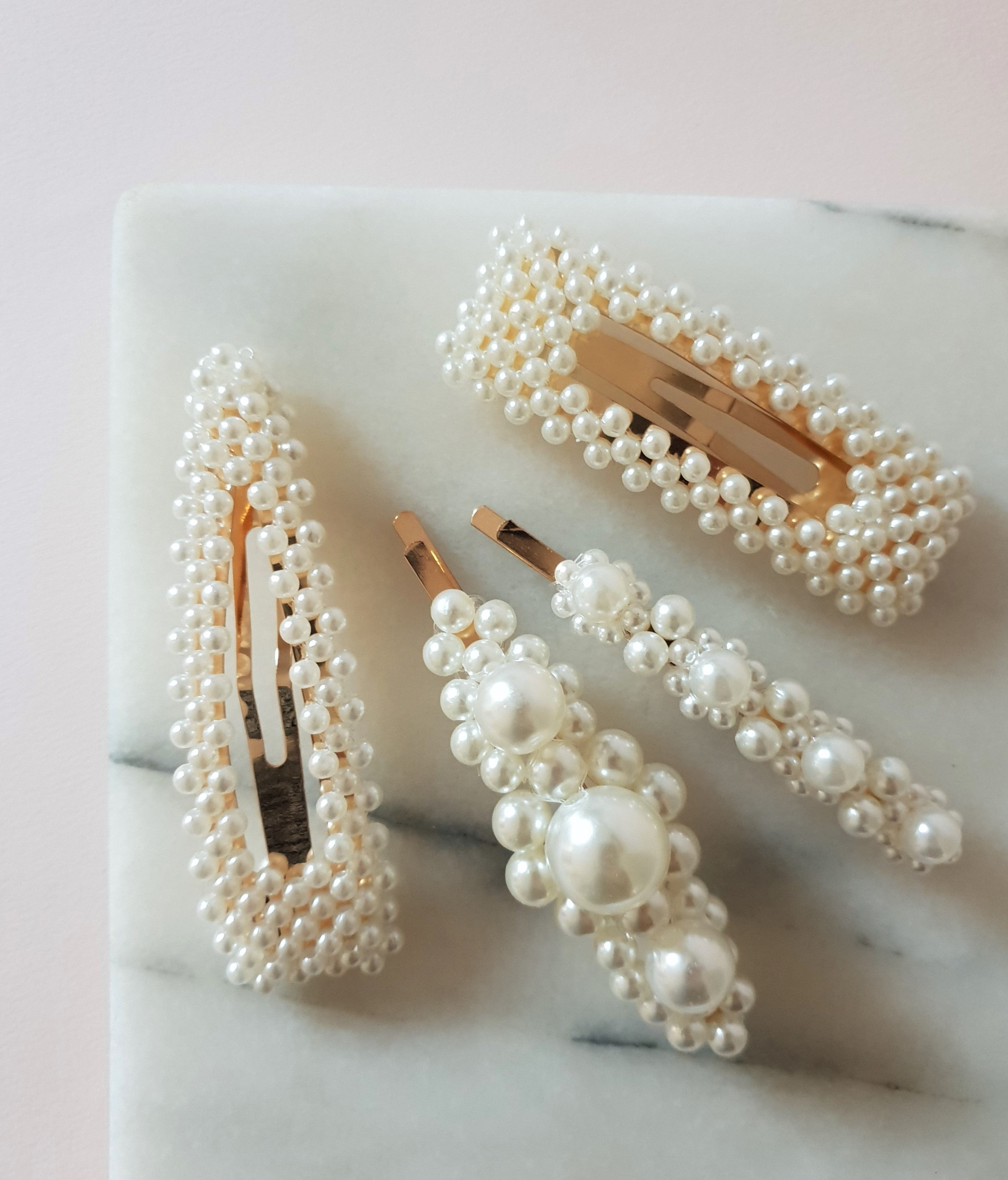 THE BEST-LOVED CHUNKY PEARL HAIR CLIP PACK