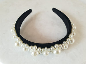 BLACK VELVET CHUNKY PEARL EMBELLISHED ALICE BAND