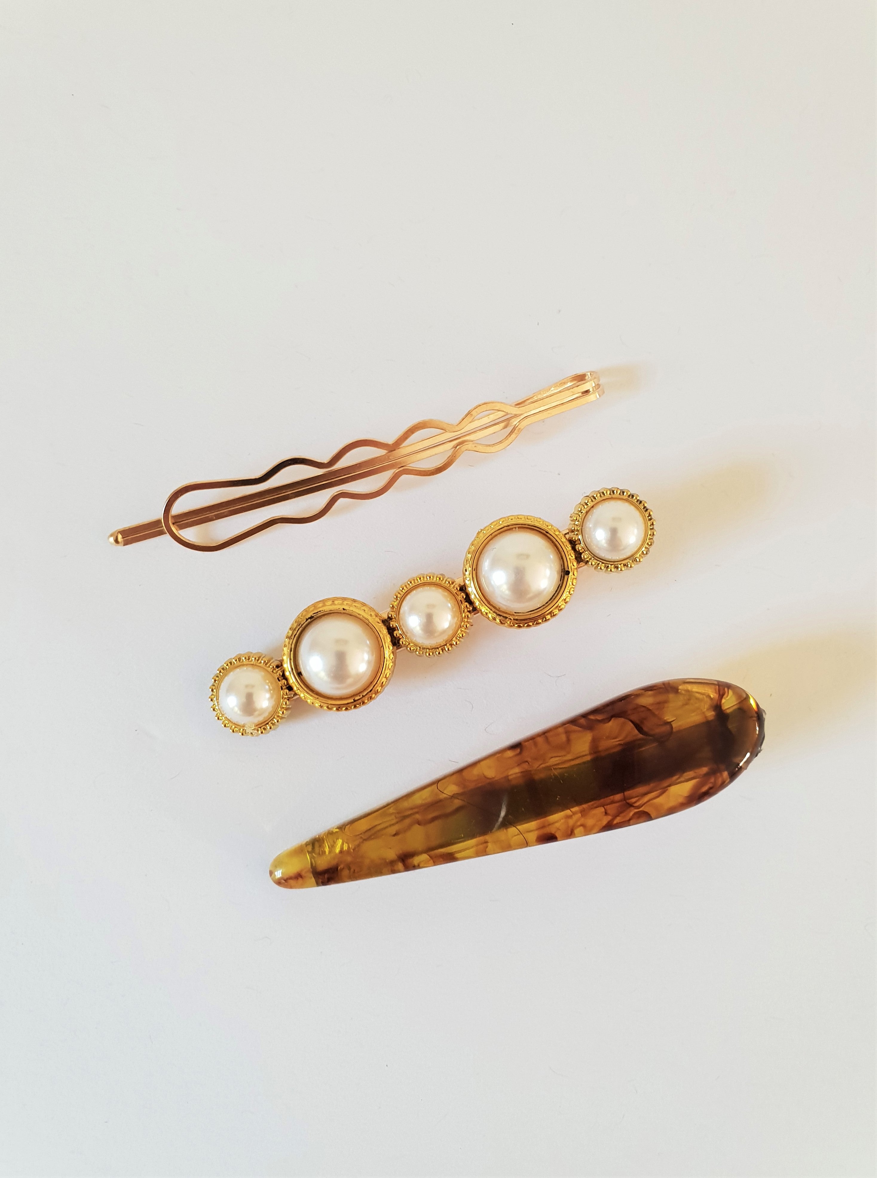 GOLD, PEARL AND RESIN HAIR CLIP SET - TORTOISE SHELL