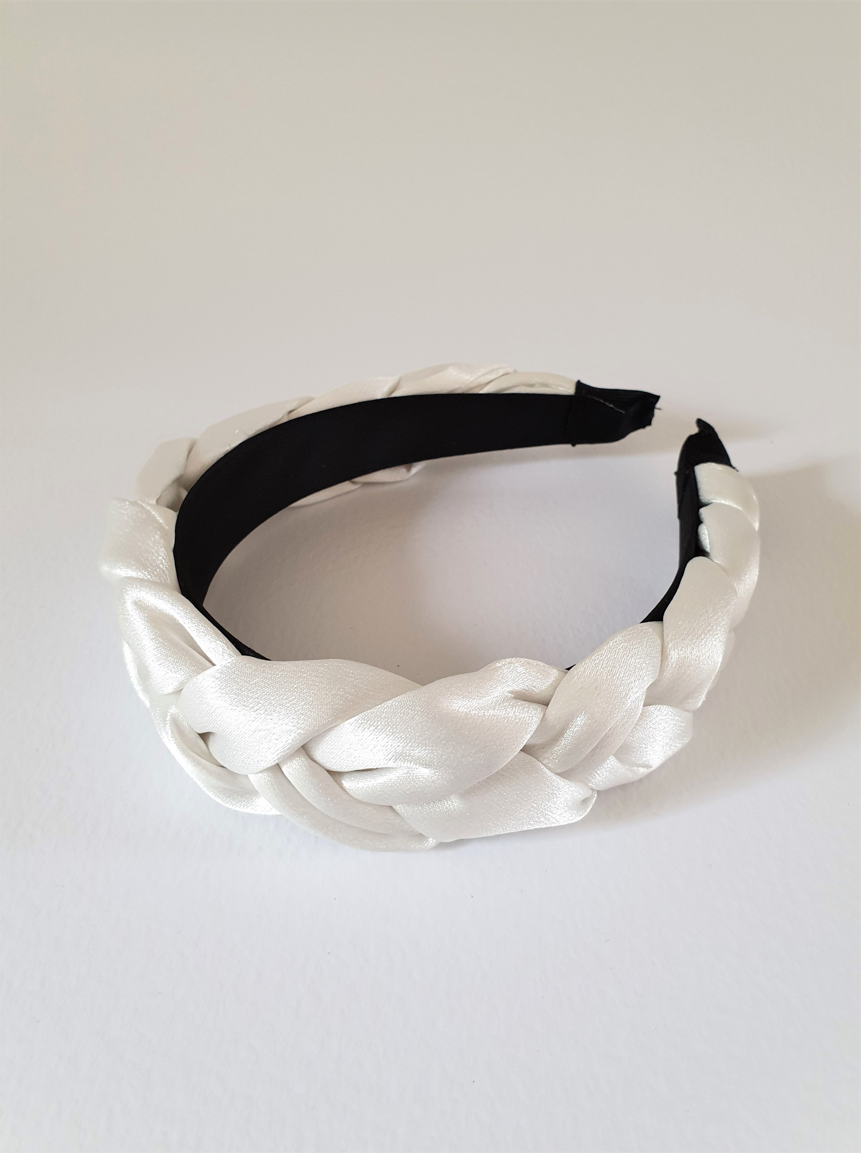 THE ISLA PLAITED HALO BAND