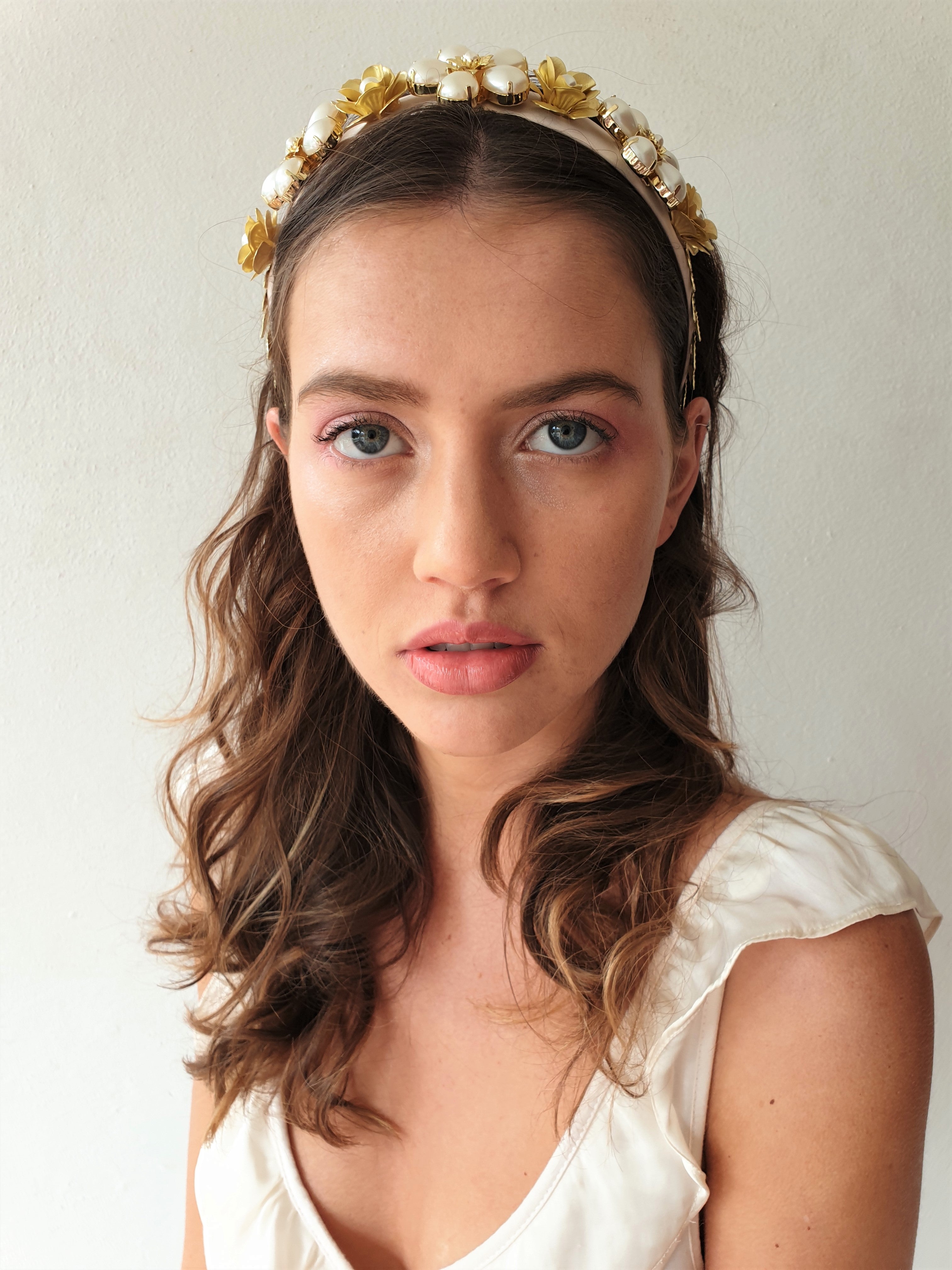 THE SLOANE FLORAL HAIR BAND