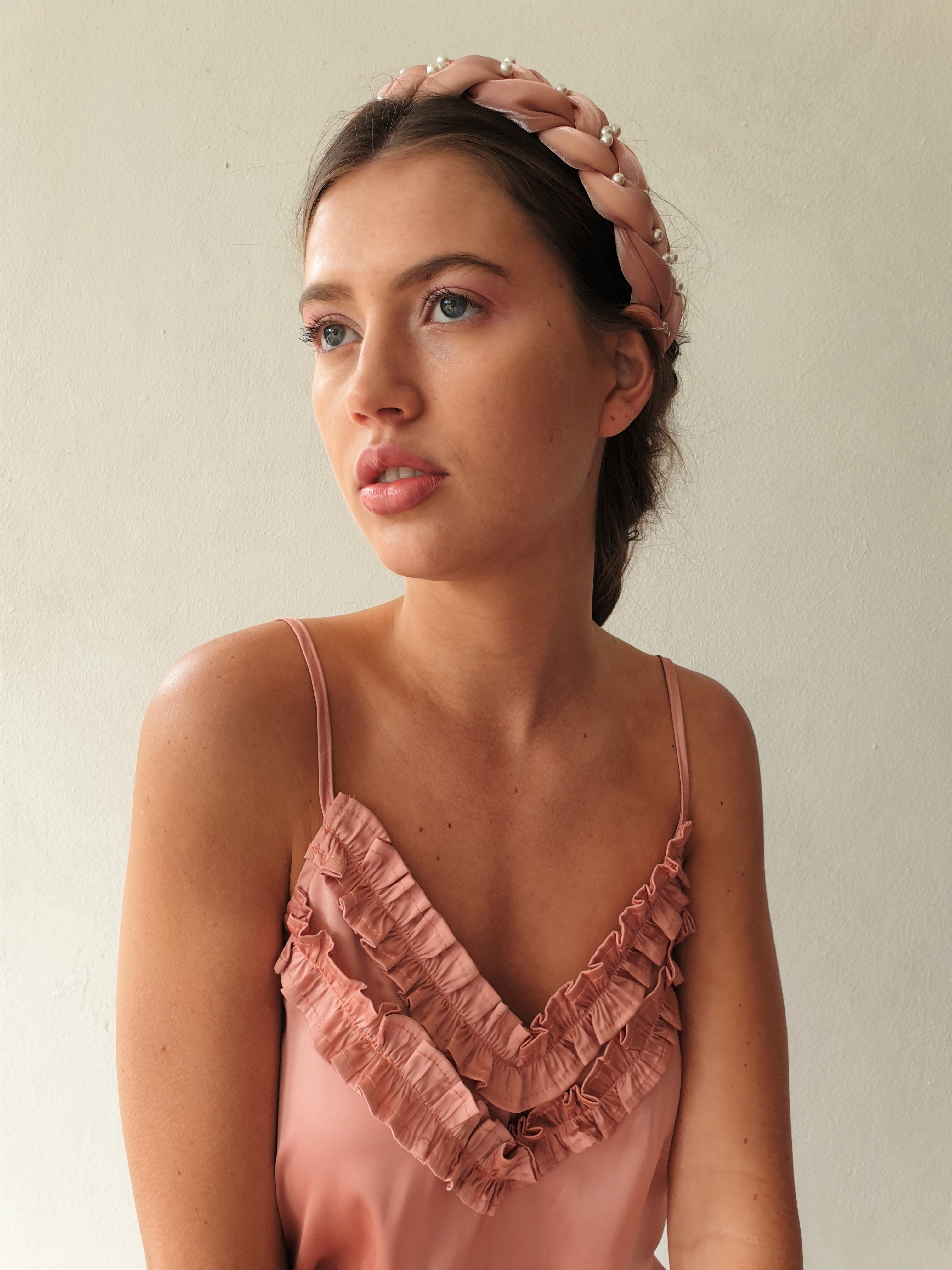 THE ZOE PLAITED BAND - DUSTY PINK