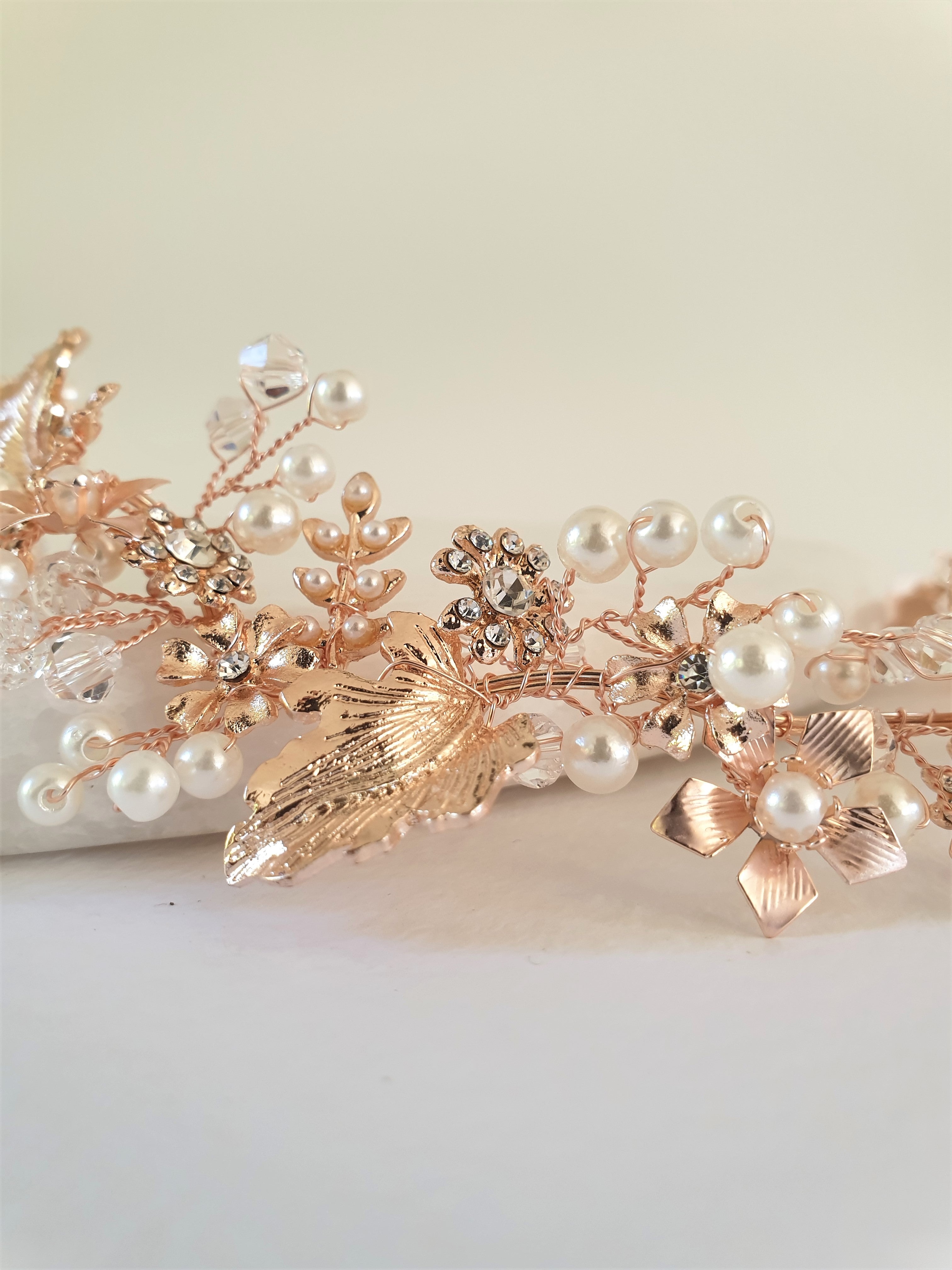 THE EDIE ROSE GOLD HAIR WREATH
