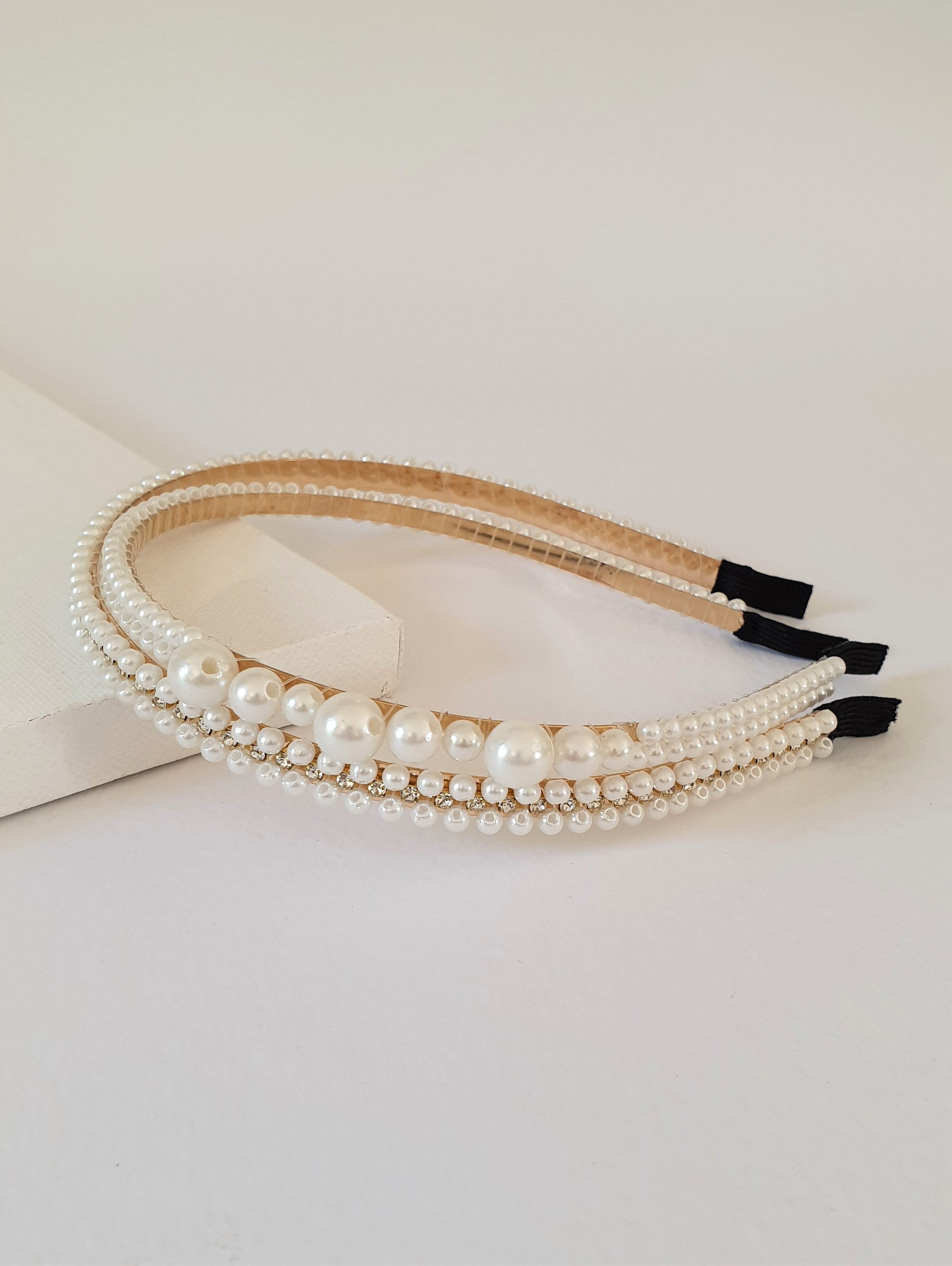 THE RITA PEARL HAIR BAND SET