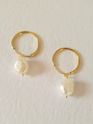GOLD-PLATED FRESH-WATER PEARL EARRINGS