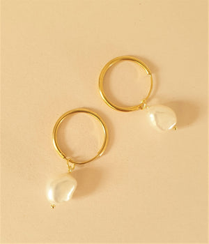 GOLD-PLATED FRESH-WATER PEARL EARRINGS