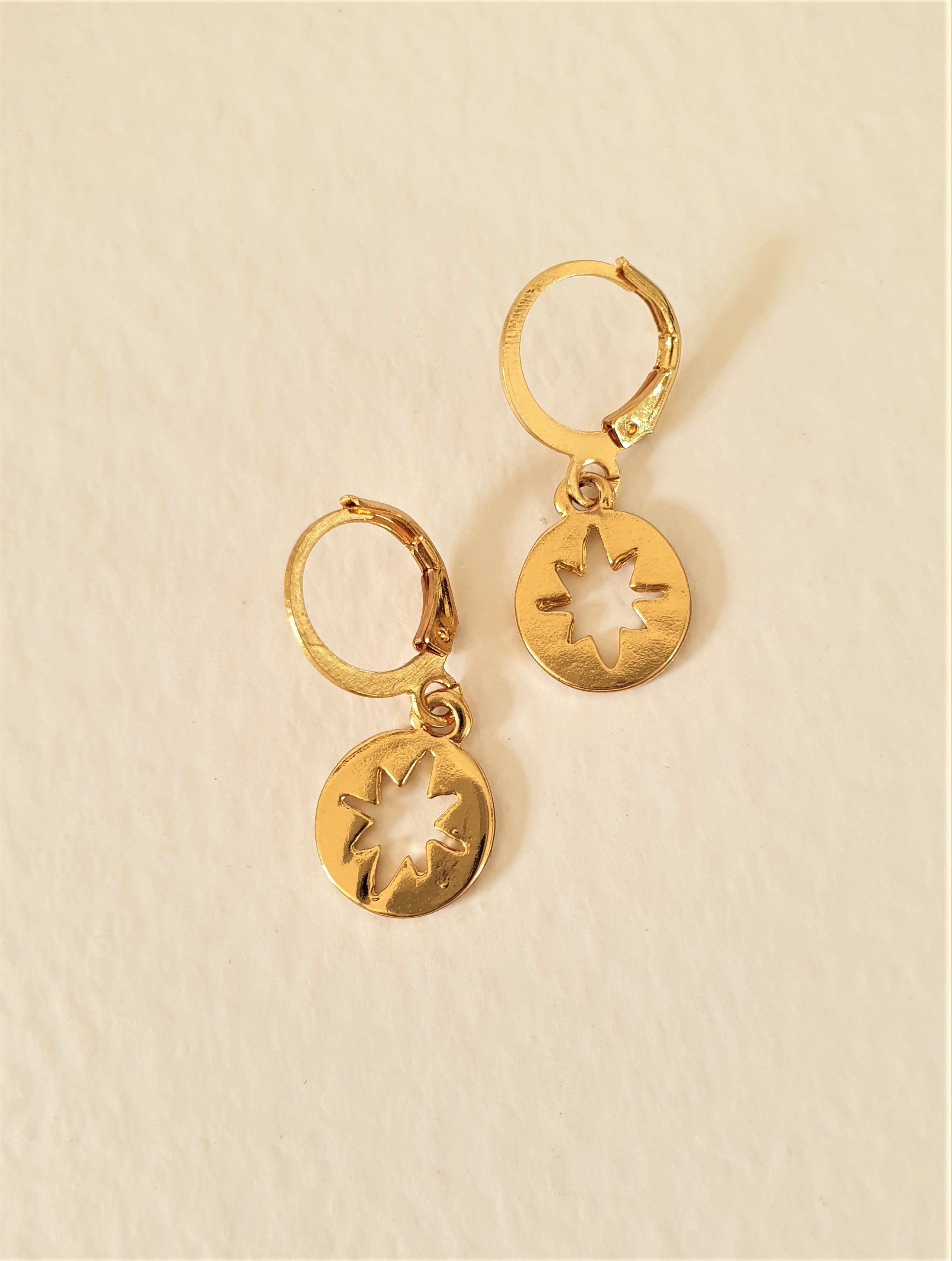 THE ESTELLE HOOPS