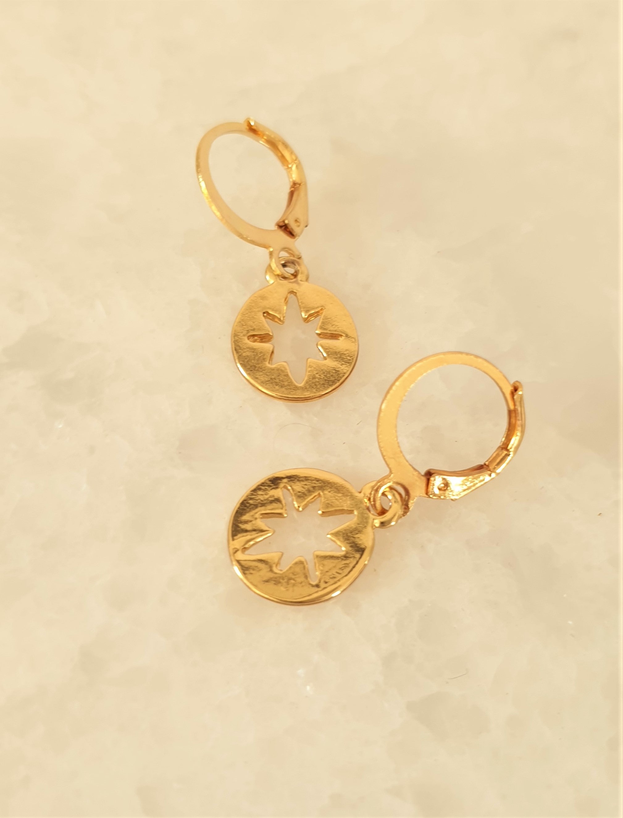 THE ESTELLE HOOPS