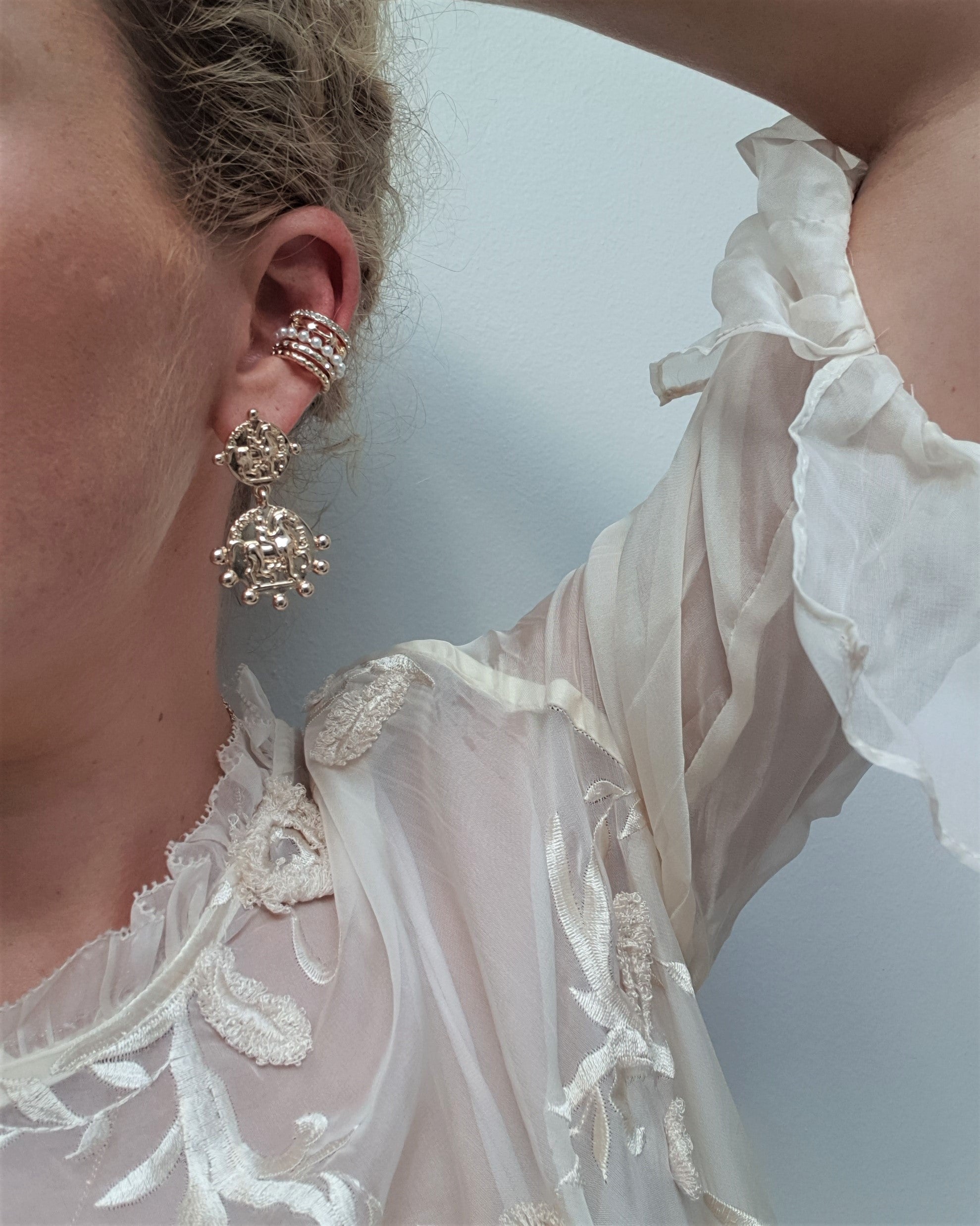 THE VALERIA COIN EARRINGS