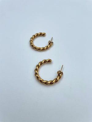 THE KATIE GOLD-PLATED TWIST HOOPS
