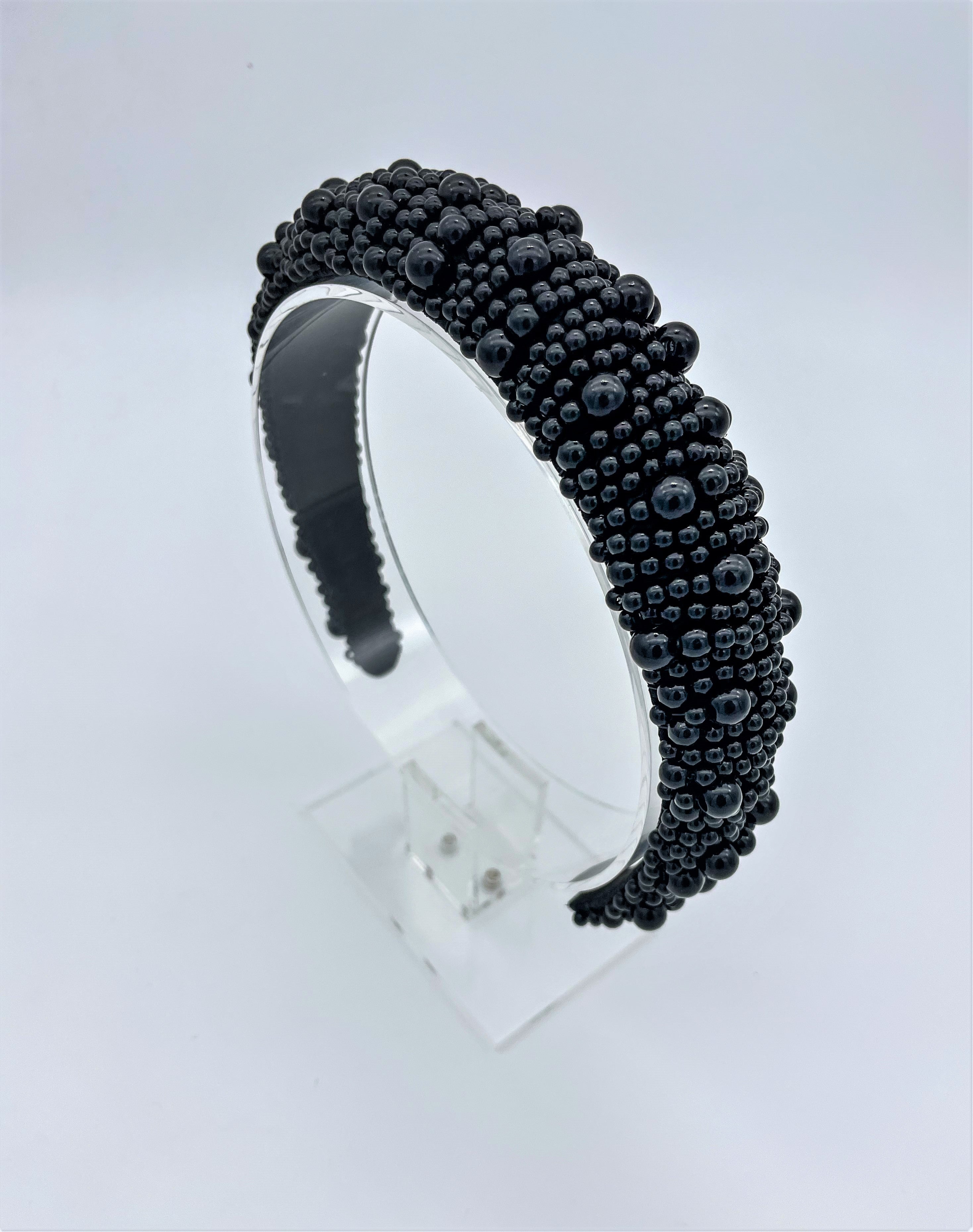 BLACK BEADED BAND