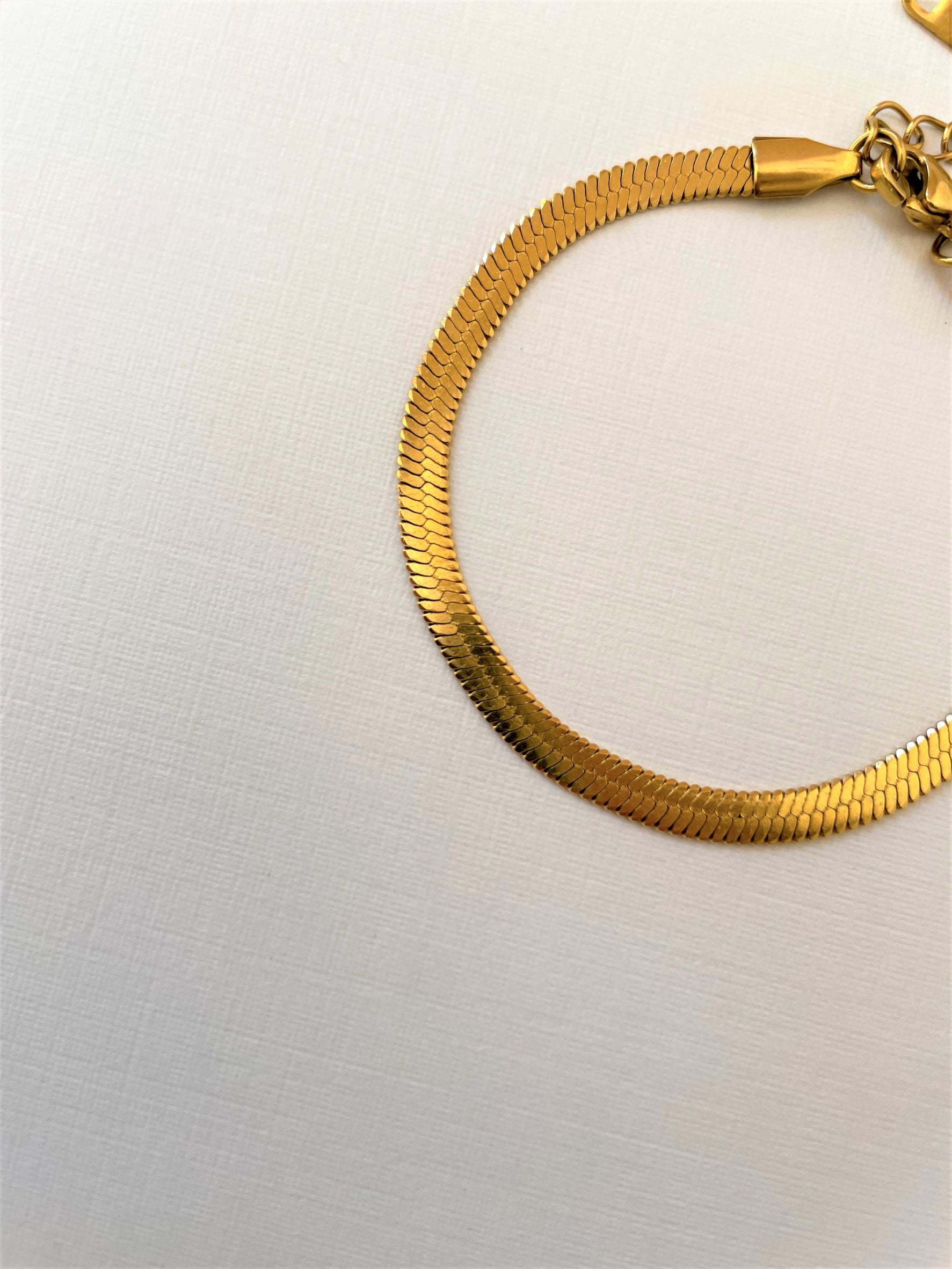 JOANNA recycled flat snake chain bracelet goldplated  Pilgrim