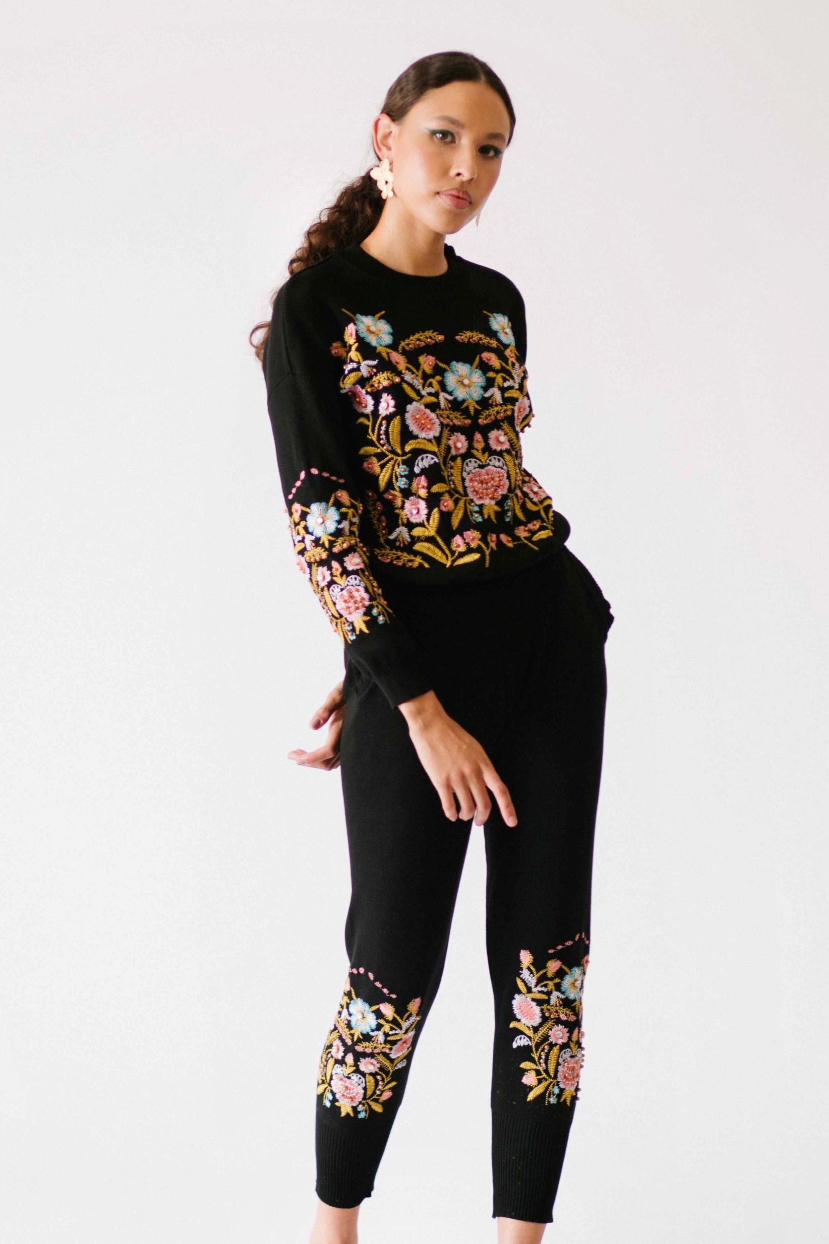 EMBROIDERED FRIDA SET