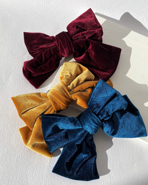 THE SYDNEY VELVET BOW CLIP - GOLD