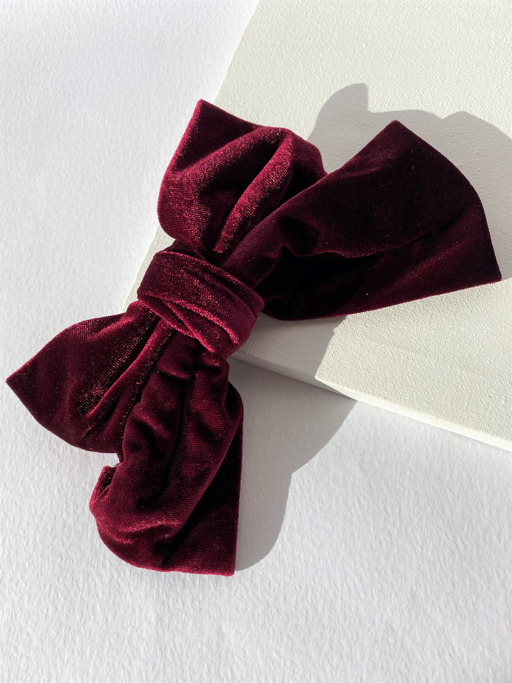 THE SYDNEY VELVET BOW CLIP - BURGUNDY