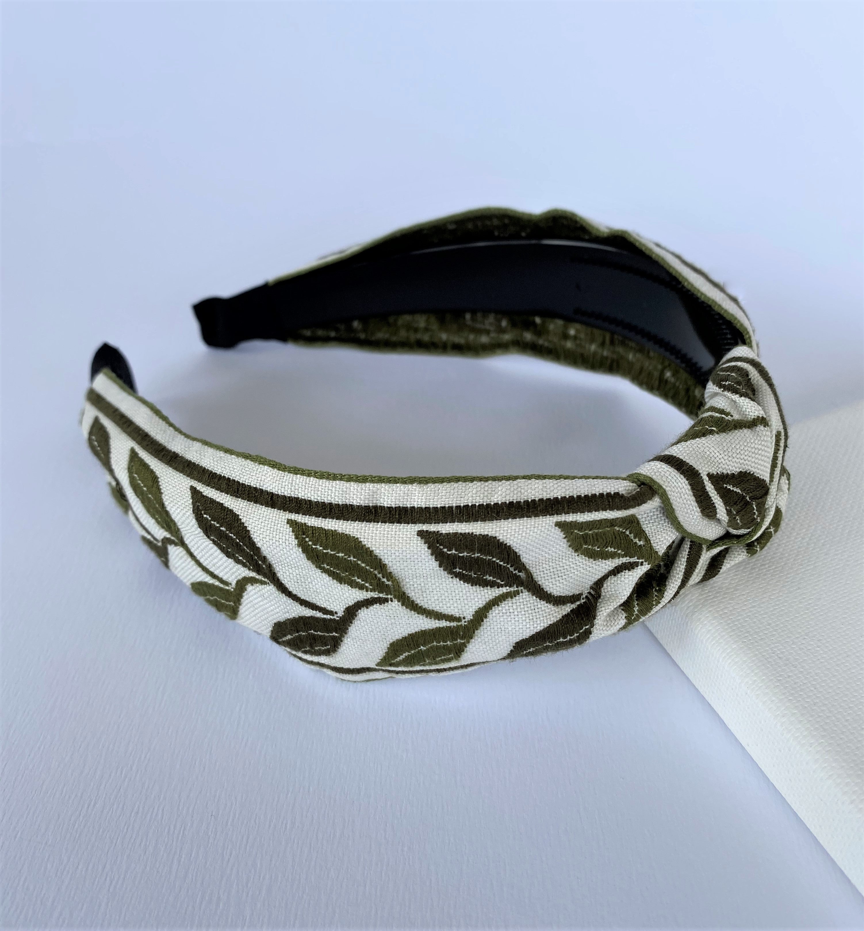 THE FERN EMBROIDERED BAND
