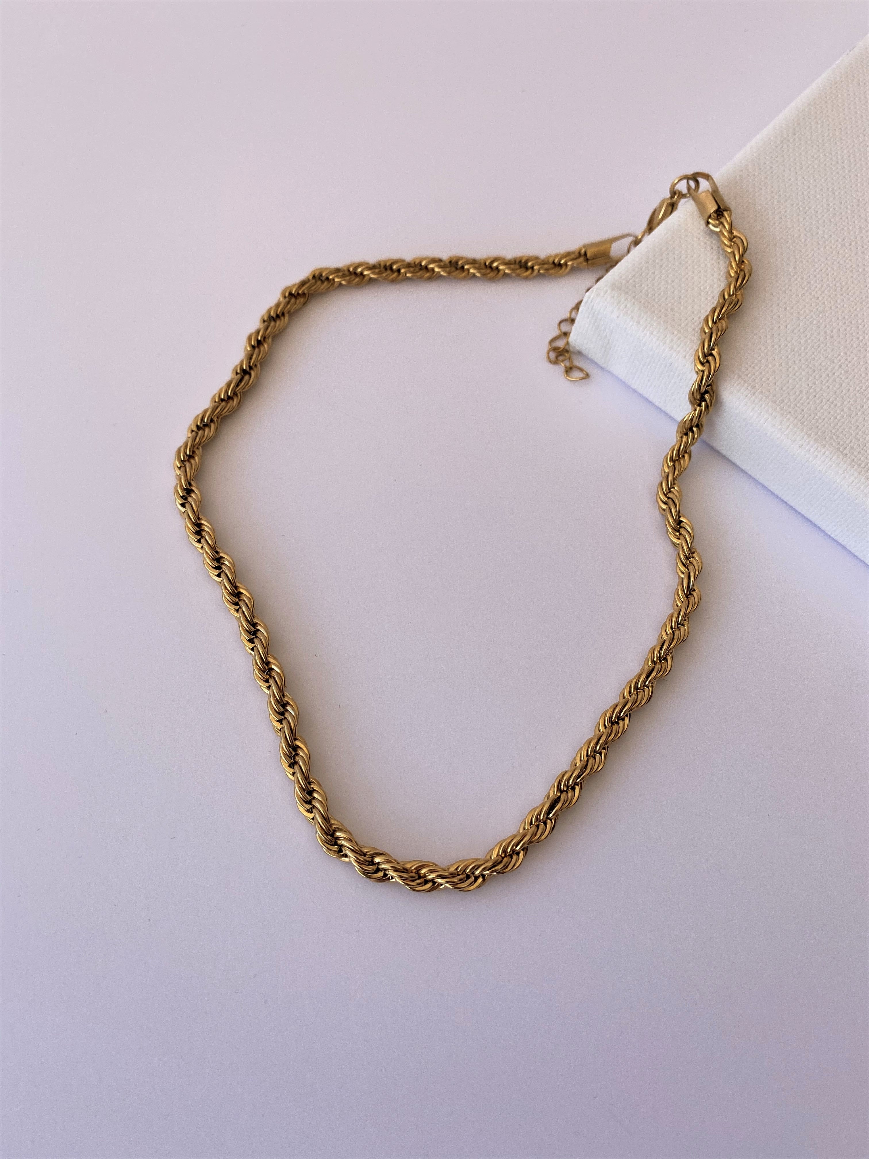 THE ANNIE GOLD-PLATED TWISTED CHOKER