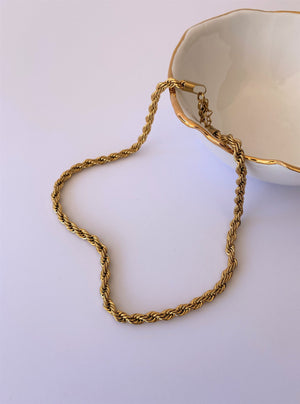 THE ANNIE GOLD-PLATED TWISTED CHOKER