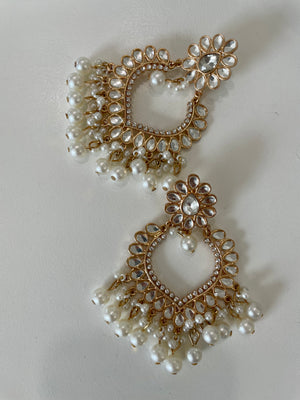 THE CHANDELIER EARRINGS